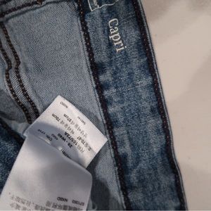 Levi’s signature cropped jeans 28w
